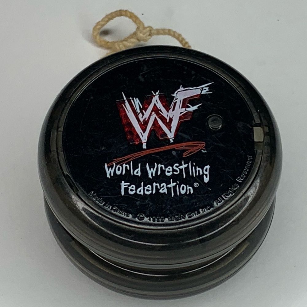 Vtg 1999 WWF MGA Stone Cold Steve Austin Wrestling Lighted Black Yo-Yo Toy